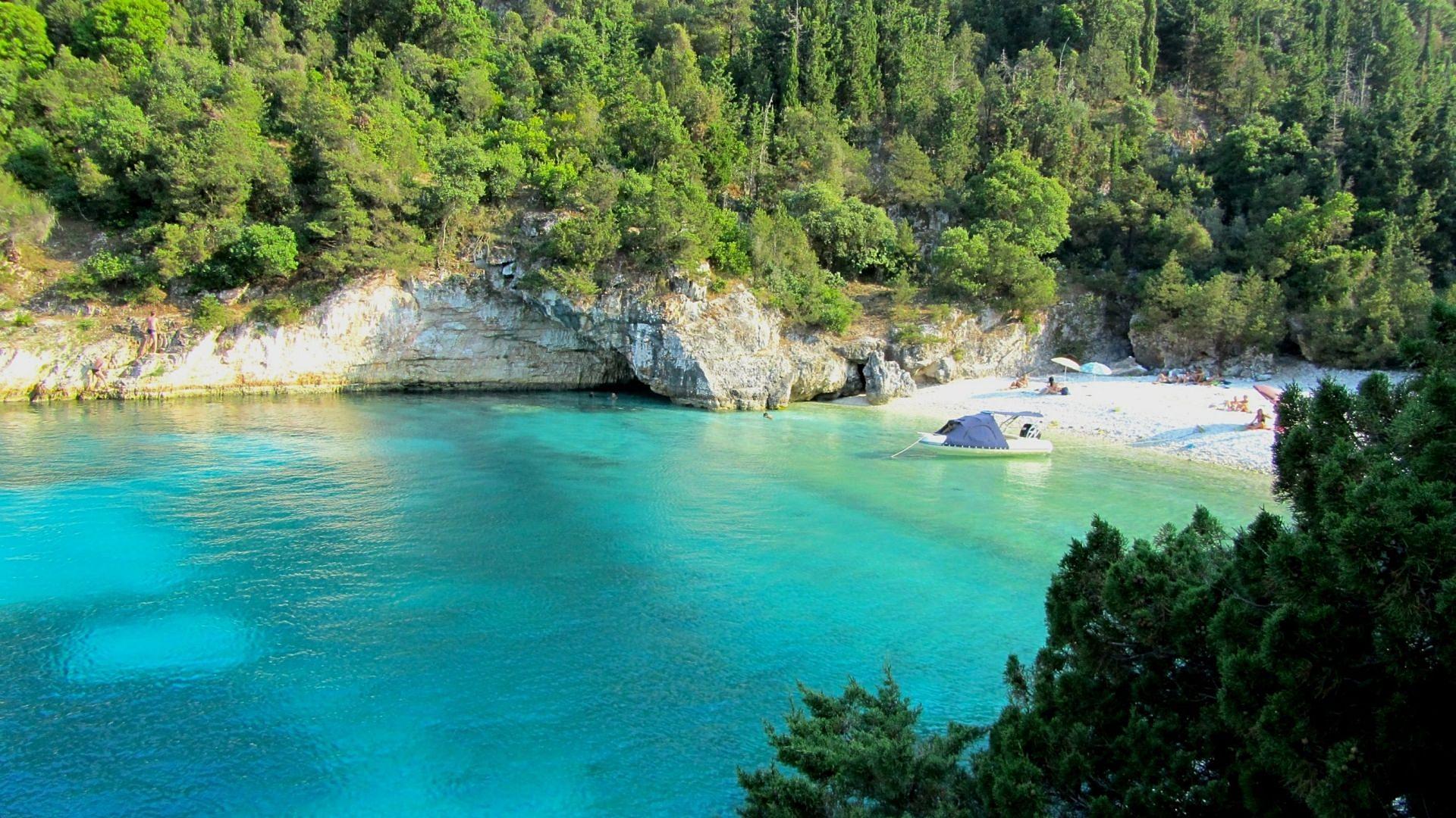 Top cele mai sălbatice plaje din Grecia