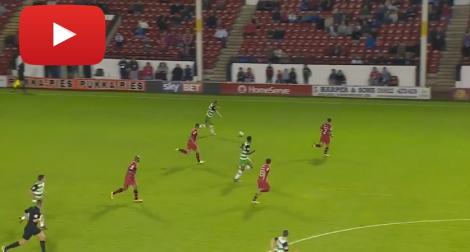 VIDEO: Gol FABULOS de la 70 de metri! Ce reacţie a avut portarul