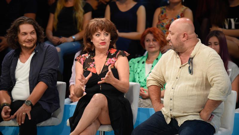 Concurenta care a venit la castingul ”Chefi la cuțite” cu Biblia cu rețete i-a pus capac lui Scărlătescu: ”Sunteți mai frumos la televizor”