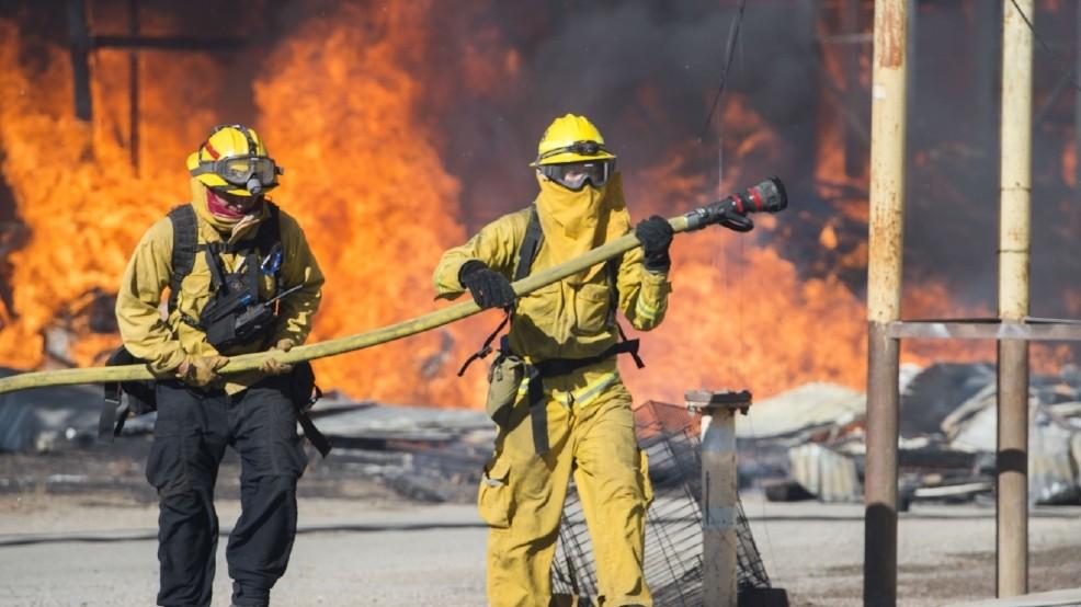 Aproximativ 4.000 de persoane au fugit din nordul Californiei. Incendiul de vegetație le-ar fi fost fatal