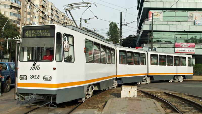 RATB oprește circulația unui tramvai! Ce soluție au călătorii din Capitală!