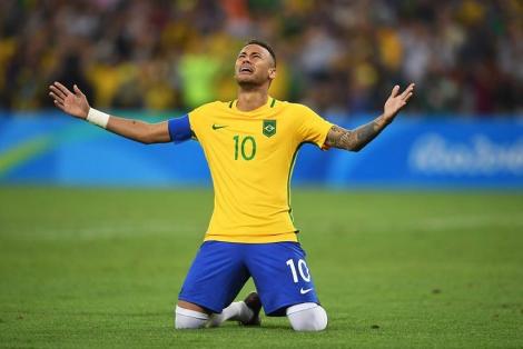 JO 2016: După ce Brazilia a câștigat titlul olimpic, Neymar și-a tatuat 'Rio 2016' pe brațul stâng