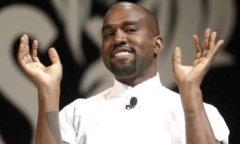 Rapperul Kanye West a scris un poem, din suflet, pentru un fast-food celebru. "Am ştiut dintotdeauna - cartofii prăjiţi sunt malefici, omule!"