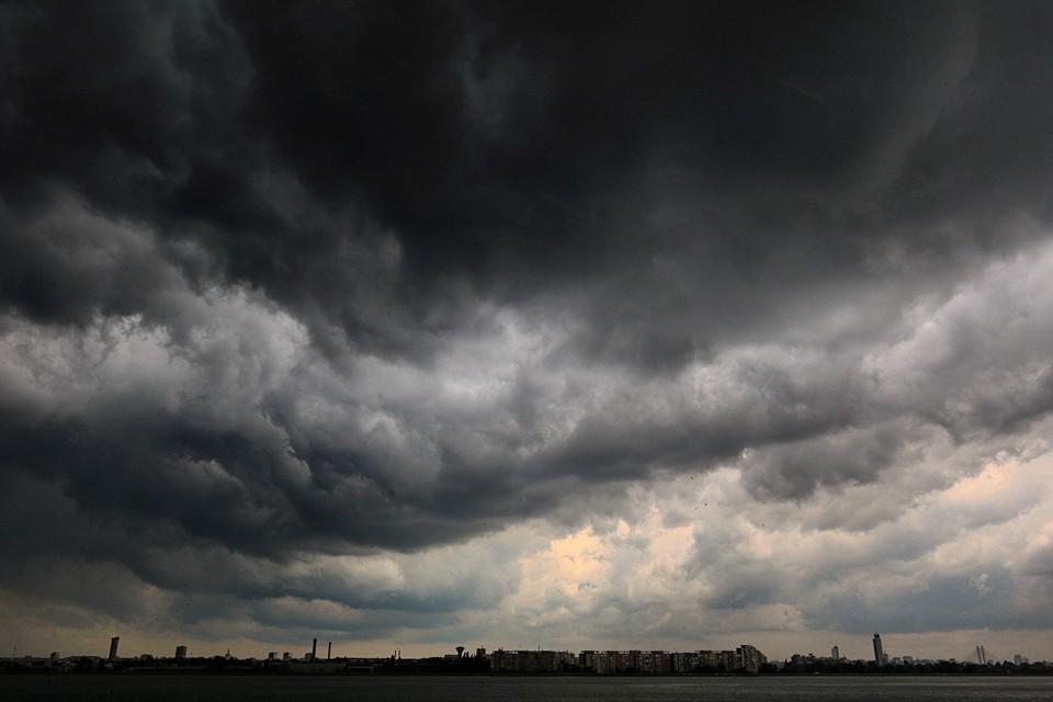 Inundații și furtună! ATENȚIONARE ANM de instabilitate atmosferică, cantităţile de apă vor depăşi 20 l/mp
