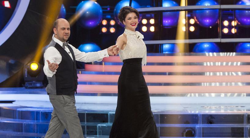 Cosmin Seleși, prezentatorul &bdquo;Te cunosc de undeva&rdquo;, un Don Juan &icirc;n copilărie: &bdquo;La patru ani, pupam educatoarele ca &icirc;n Dallas!"