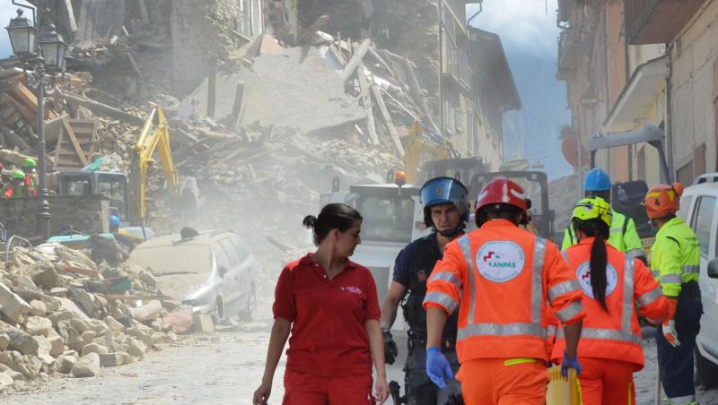 Cutremur devastator Italia: Bilanţul victimelor a crescut la 267 de morţi şi 387 de răniţi