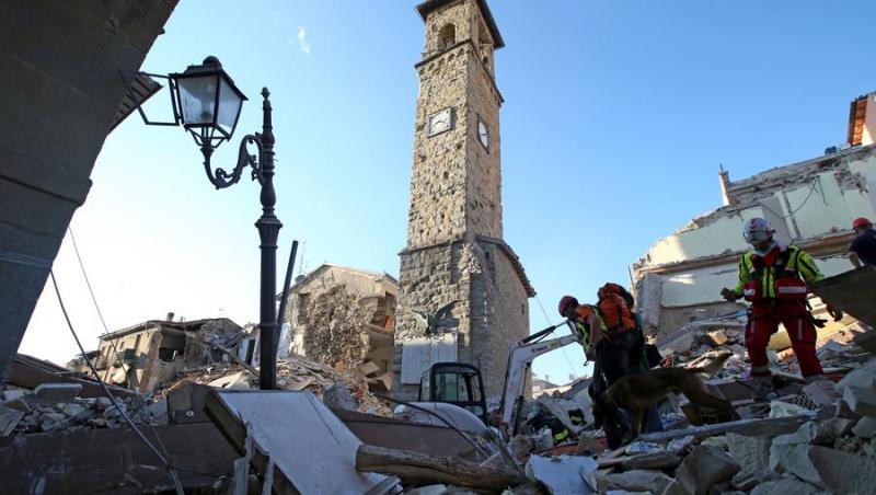Al şaselea român care a murit în cutremurul din Italia avea 11 ani. Preoții au fost cei care l-au scos de sub dărâmături