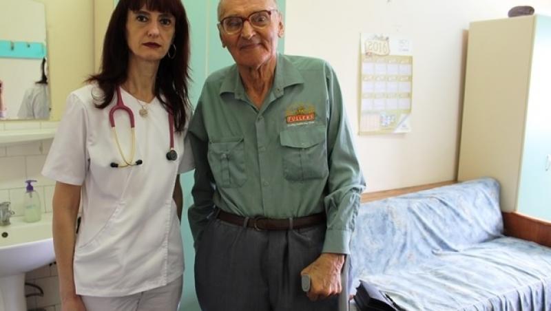 Români, în picioare! El este bătrânelul care a donat două incubatoare pentru bebeluși, de 21.000 de euro. ”Am căutat să fac un bine”...