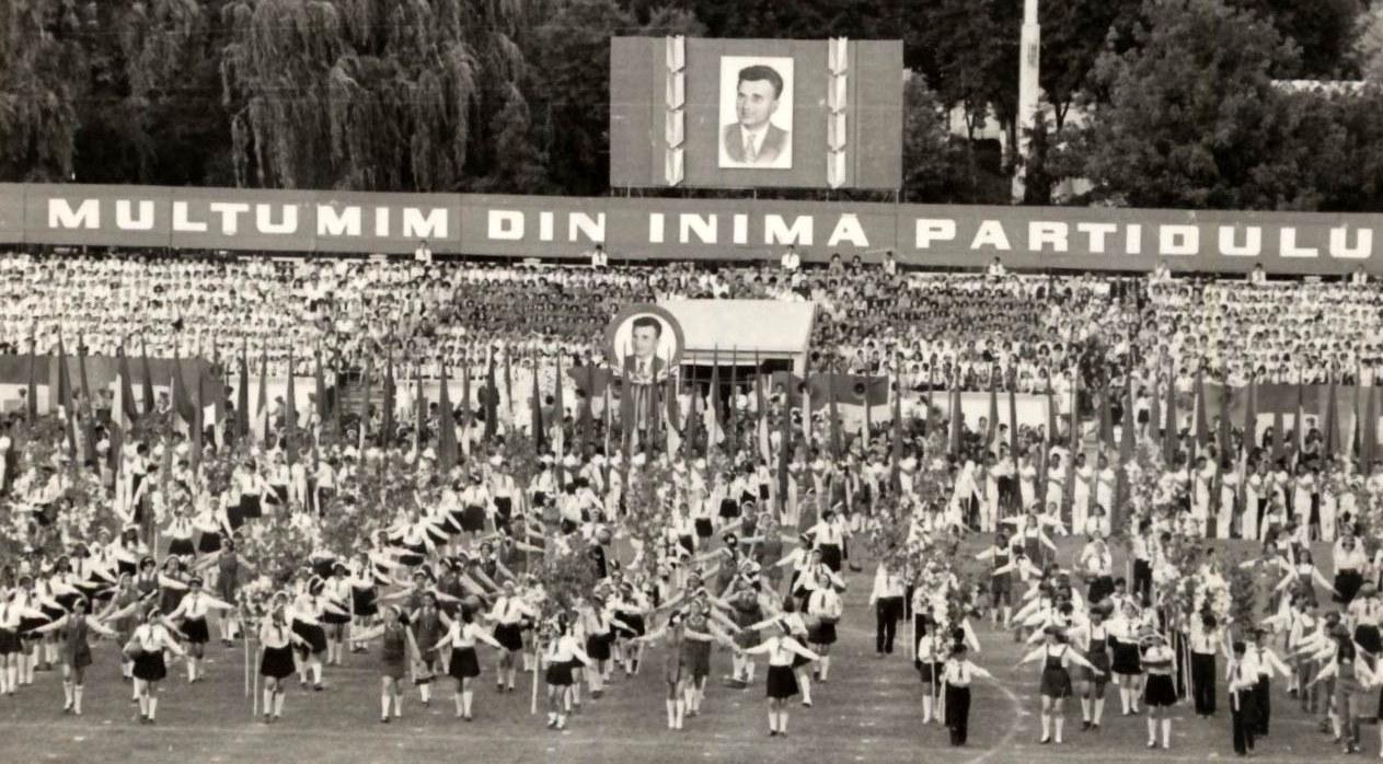 Ceaușescu ne-a lăsat cu 23.000.000 de locuitori. Cum vom răm&acirc;ne, &icirc;n 2.053, cu doar jumătate din populația Rom&acirc;niei?