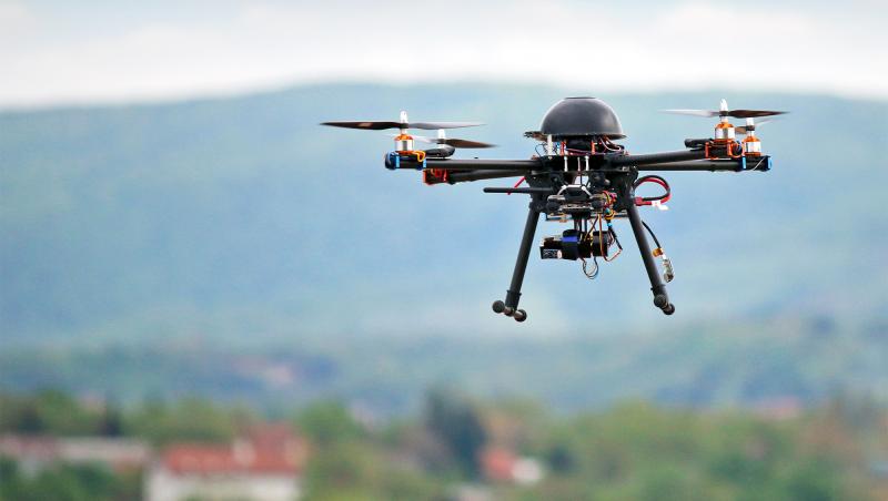 Faci cumpărături online și ți le aduce drona acasă, la geam sau pe balcon! Când va fi posibil așa ceva