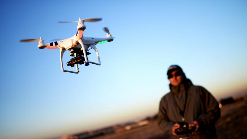 Faci cumpărături online și ți le aduce drona acasă, la geam sau pe balcon! Când va fi posibil așa ceva