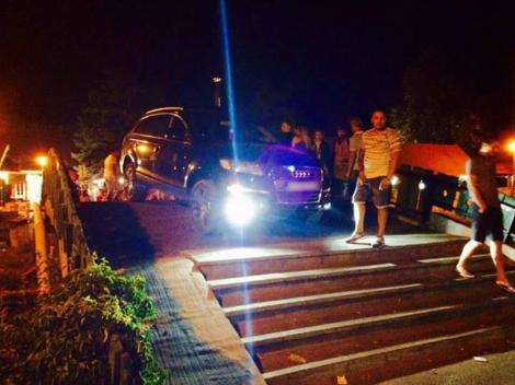 Panică în satul de vacanţă din Mamaia, după ce un şofer a intrat cu maşina printre pietoni