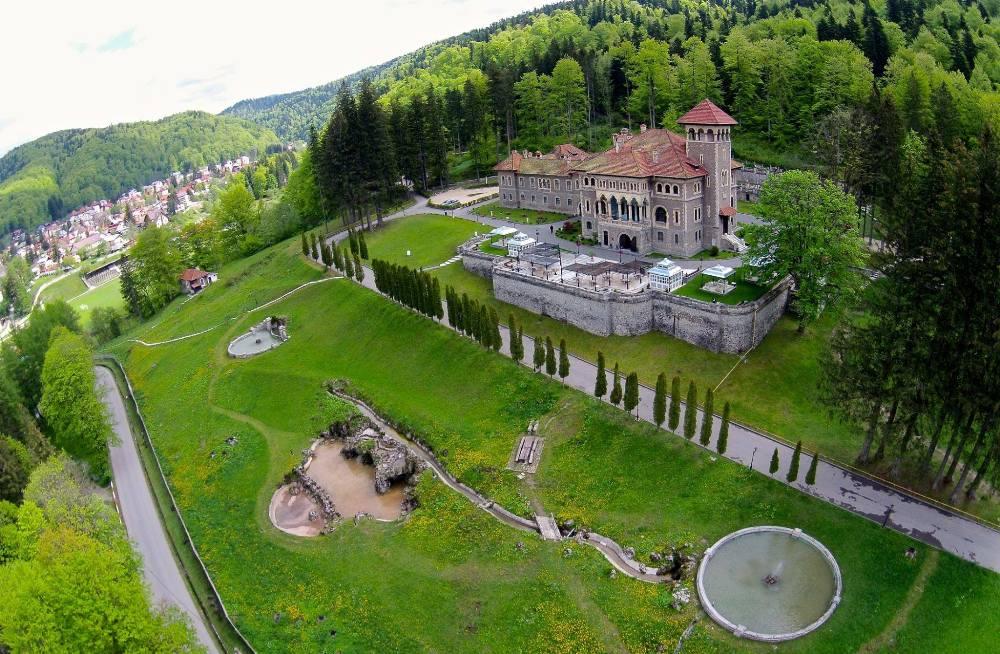 Cantacuzino, elegantul palat al orașului Bușteni
