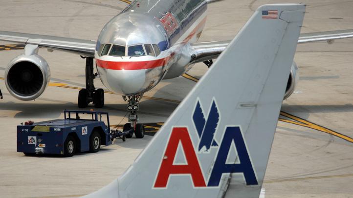 O cutie de pizza a băgat spaima &icirc;n pasagerii unui avion. Toate persoanele au fost evacuate