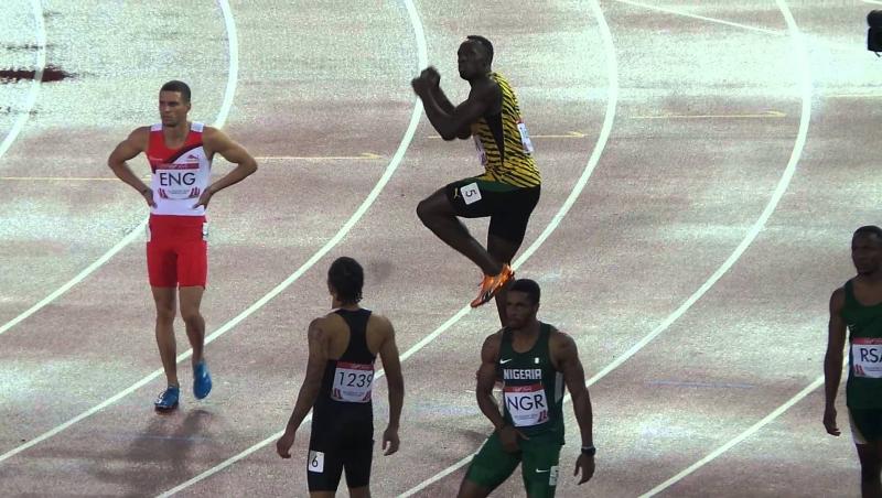 Imagini de colecție. Bolt dansează la fel de bine cum aleargă!