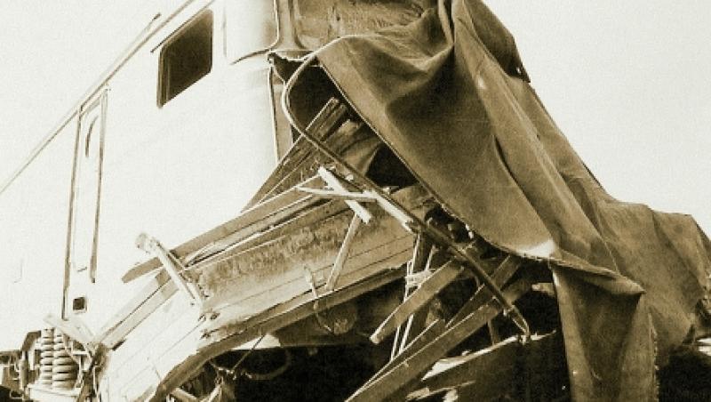 Cea mai mare tragedie CFR, 22 de morți, 72 de răniți, s-a produs de la o țuică. ”E sub masă, s-o golești!” Ceaușescu și-a trimis ”fratele” la anchetă