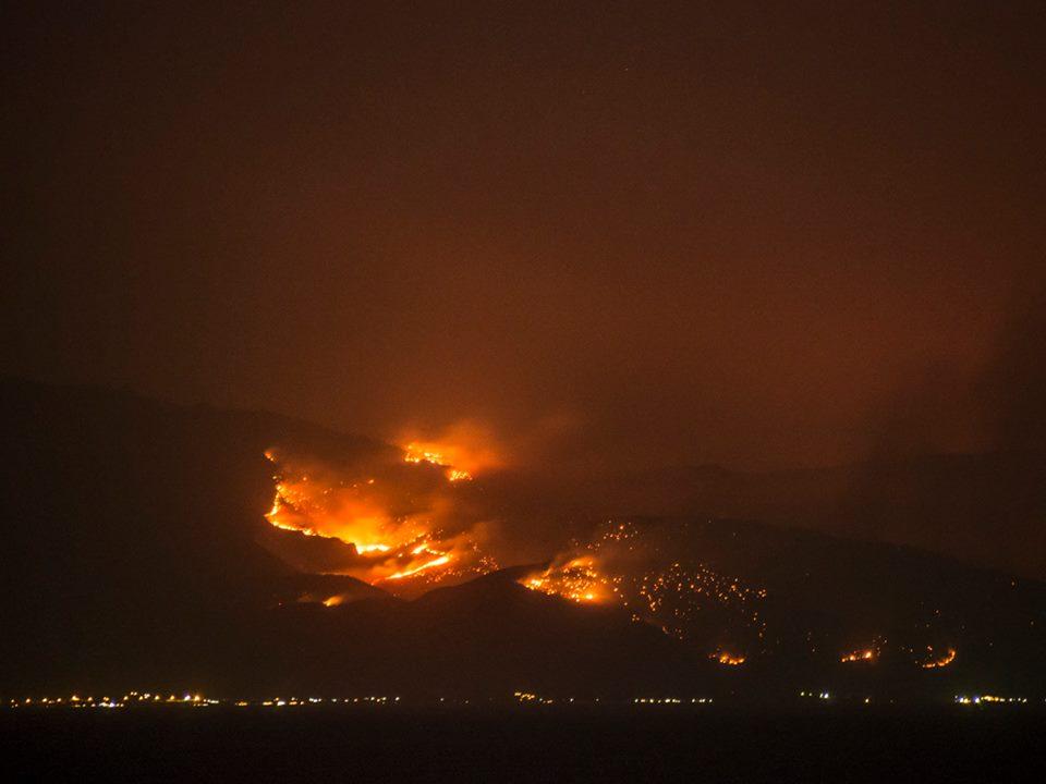 Destinație periculoasă pentru concediu! MAE &icirc;i avertizează pe rom&acirc;ni că este stare de urgență &icirc;n Grecia