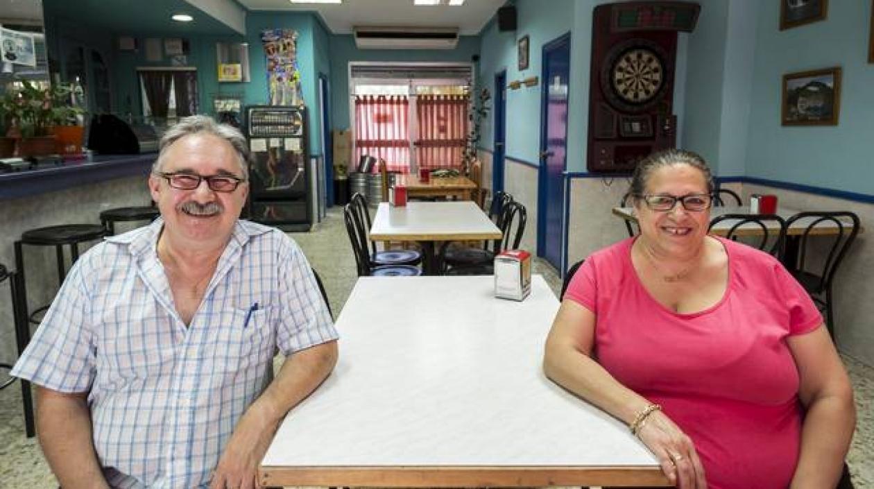 Și-a recuperat, pe Facebook, după 37 de ani, inelul de nuntă, pierdut pe fundul Mediteranei!!!