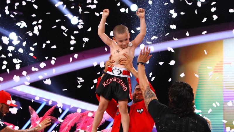 A boxat și a câștigat prima ediție a noului sezon „Next Star”! La doar cinci ani, Nick Angelo i-a cucerit pe toți!