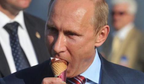 Pentru că se poate! Cum a ajuns Putin să facă reclamă la îngheţată, în China