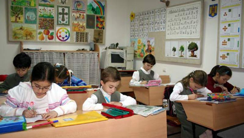 Elevii ar putea merge şi în weekend la şcoală! Legea care ar putea schimba „fața” învățământului românesc