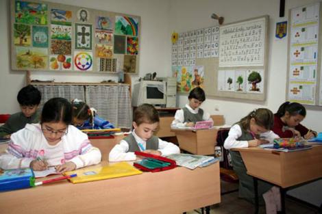Elevii ar putea merge şi în weekend la şcoală! Legea care ar putea schimba „fața” învățământului românesc