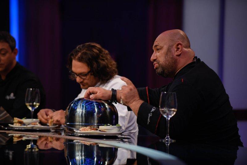 &rdquo;Chefi la Cuţite&rdquo;, lider de audienţă. Vă mulțumim!