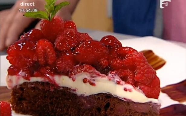 Rețeta pe care o vei adora! Pandișpan cu ciocolată și cremă de br&acirc;nză, un desert perfect pentru sf&acirc;rșitul de săptăm&acirc;nă