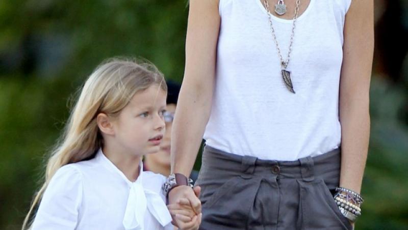 Așa mamă, așa fiică! Cum arată Apple, fetiţa lui Gwyneth Paltrow. Sunt copii fidele!