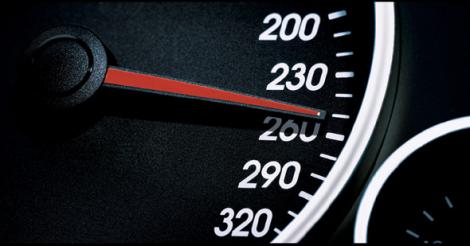 Record absolut de viteză pe autostradă! Un tânăr de 18 ani a gonit cu 255 de km/h