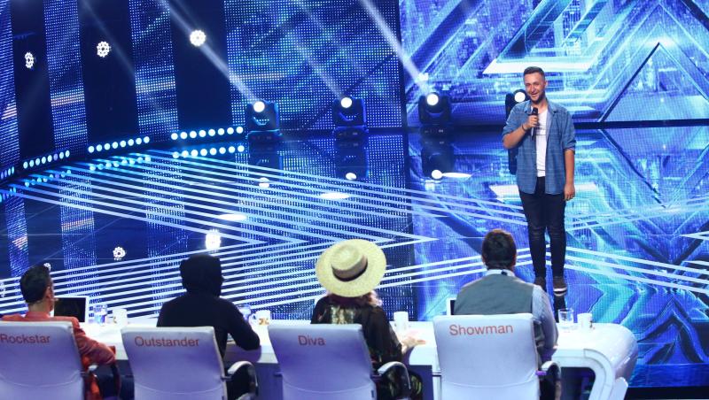 Johnny Bădulescu, din nou la X Factor! „Am fost sfătuit să nu dau totul de la început, să nu mă vând ieftin”. Interpretarea inedită a piesei „Hello” cu care a dat-o gata pe Delia