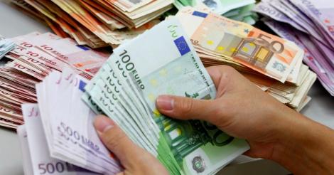 Românii care se întorc în ţară ar putea primi 50.000 de euro. Care sunt condițiile