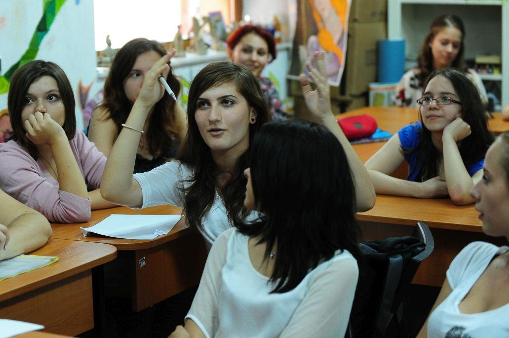 Sună clopoțelul la Clubul de Excelenţă - anul educațional 2016 &ndash; 2017