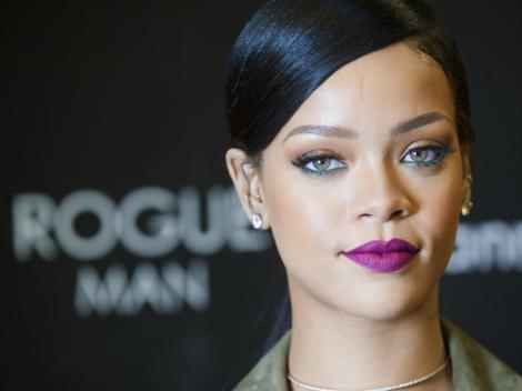 Rihanna stă într-o „căsuță” de opt milioane de euro! Cum se răsfață vedeta? (VIDEO)