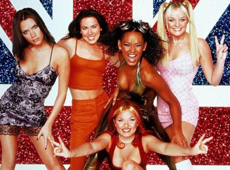 “Spice Girls” e istorie! Victoria Beckham spulberă orice şansă ca trupa să revină. Posh le interzice fetelor să cânte hiturile formaţiei-fenomen