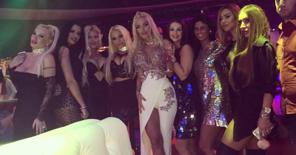 Loredana, ai grijă la vestimentații! Fosta asistentă a lui Capatos s-a &icirc;mbrăcat foarte provocator!