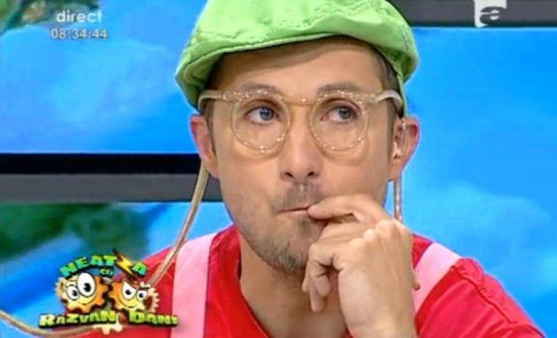 Dani Oțil: &rdquo;&Icirc;n facultate mă refuza toată lumea, chiar și ur&acirc;tele!&rdquo;. Acum e mare crai, dar odată era...vai, vai! STUDENȚIE &ne; IUBIRE