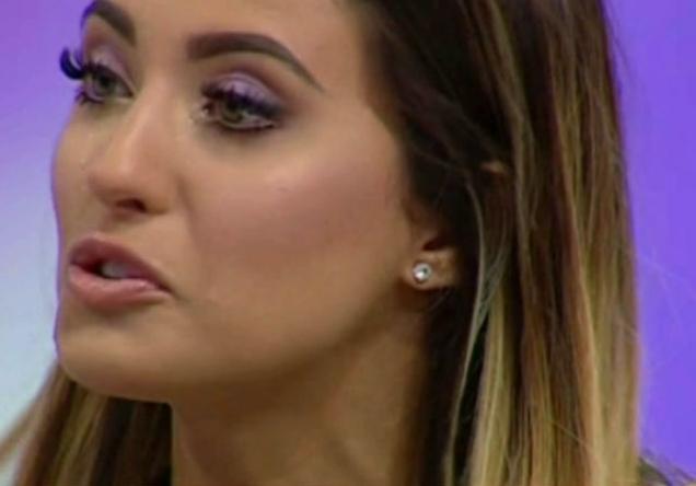 Atac dezlănțuit la adresa Antoniei: &bdquo;Ești ur&acirc;tă și proastă. Copiii tăi vor spune că mama lor este o c...ă!&rdquo;