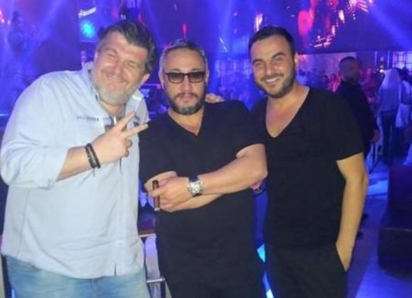 INCENDIU BAMBOO. Imagine revoltătoare cu Joshua Castellano, fondatorul Bamboo. A fost fotografiat cu trabucul &icirc;n m&acirc;nă, &icirc;n club