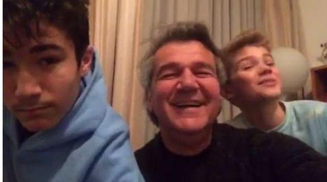 Fotografie de colecție. Dan Bittman, alături de doi dintre băieții săi!