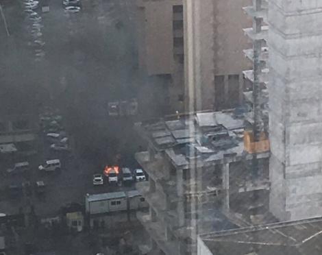 Explozie puternică în Turcia: Două mașini au izbucnit în flăcări în apropierea unui tribunal
