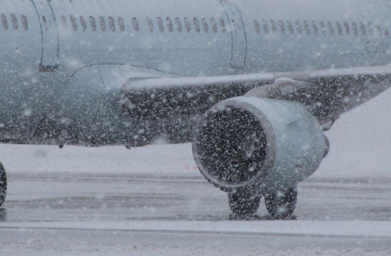 ATENŢIE MARE, CĂLĂTORI! Wizz Air a anulat cursele &icirc;ntre Bucureşti şi oraşele Londra, Paris, Charleroi şi Stockholm, din cauza condiţiilor meteo