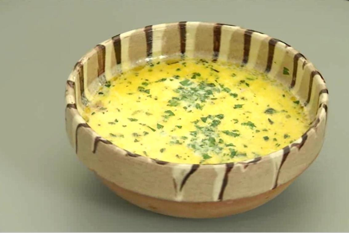 Ciorbă de cartofi cu bacon afumat