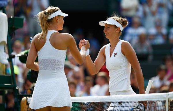 Maria Șarapova s-a răzbunat pe rom&acirc;nce după eșecul clar cu Halep de la Beijing! Irina Begu, nicio șansă &icirc;n fața rusoaicei la Tianjin