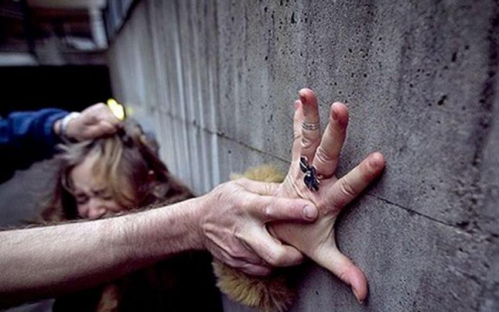 Scandal MONSTRU &icirc;n lumea artistică! O cunoscută actriță a făcut o dezvăluire șocantă: &bdquo;M-a drogat și apoi m-a violat!!!&rdquo;