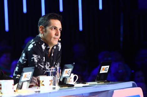 Prezență emoționantă pe scena ”X Factor”! Ștefan Bănică jr, uimit de reprezentația a doi copii abandonați
