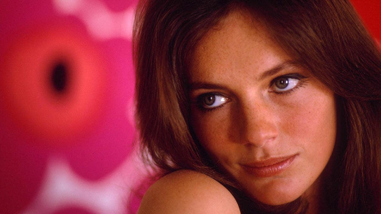 Jacqueline Bisset, una dintre figurile admirabile ale cinematografiei mondiale, laudă Rom&acirc;nia pe Facebook