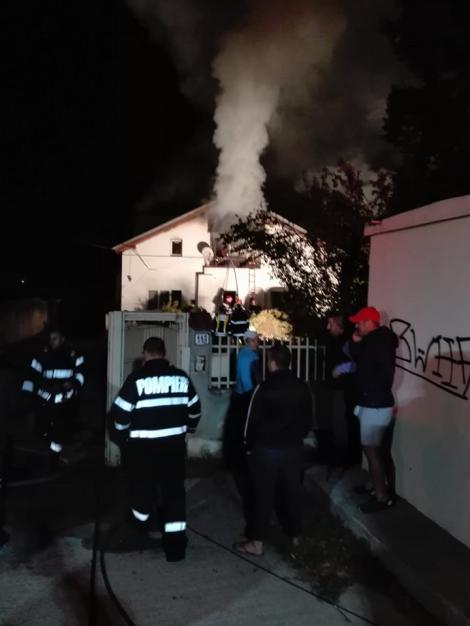 ULTIMA ORĂ! Incendiu puternic lângă București, la o casă de copii: O lumânare ar fi aprins focul