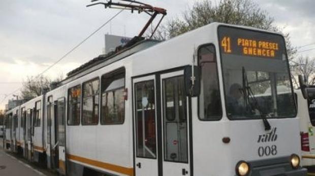 Probleme cu tramvaiul 41 &icirc;n București! Mii de bucureșteni se vor descurca cum vor putea fără mijlocul de transport nr. 1 &icirc;n Capitală!