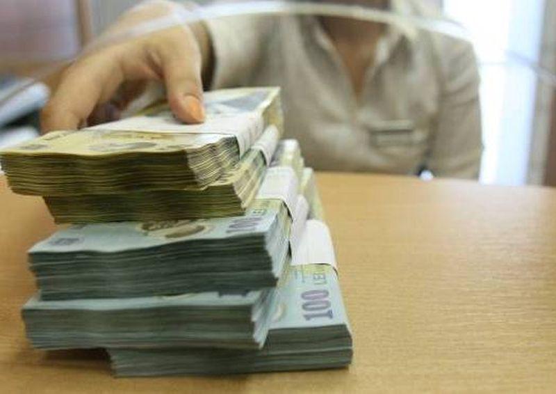 Toate pensiile vor crește de la 1 ianuarie 2018! Calculează-ți chiar tu c&acirc;t vei primi de la stat lunar!